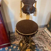 صندلی چوبی کار دست دو عدد