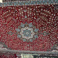 یک عدد فرش ۱۲متری  در حدنو دوعدد فرش ۶متری