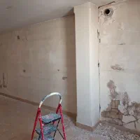 نقاشی ساختمان و درب ومشاعات واجرای«طرح»کاغذ دیواری