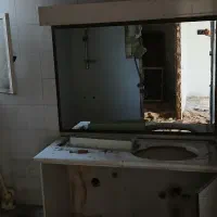 آینه و سنگ رو شویی
