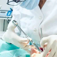 دندانپزشکی پنجتن۸۷