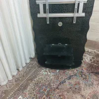 میز تلوزیون ایستاده