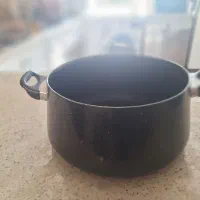 سه عدد قابلمه و ماهی تابه سایز ۳۵  و۳۰ و۳۰و۳۰و
