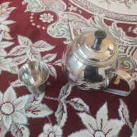 قوری استیل به همراه فنجان