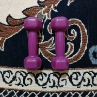 دو عدد وزنه  یک کیلویی  بدن سازی  فروشی در حد نو