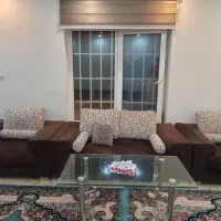سرویس مبل همراه با میز عسلی