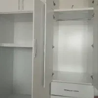 باسلام یک عدد کمد دیواری یک سال کارکرده