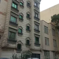 ۸۰متر دو خ با آسانسورموقعیت اداری فلکه اول صادقیه