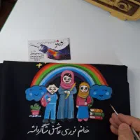 نقاشی روی لباس و پارچه
