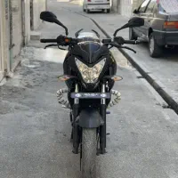 ان اس ۲۰۰ تمام مشکی