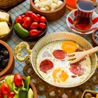 استخدام صبحانه‌زن مسلط به کانتر