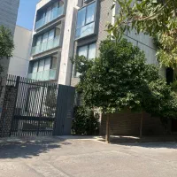 خواهان مشارکت با پروانه