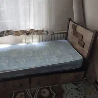 تخت یک نفره با تشک و کمد