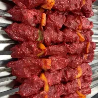سرآشپزهستم آماده همکاری بلندمدت