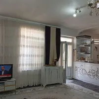 خانه ی ویلایی 100مترپایین تراز مدرسه خامنه ای