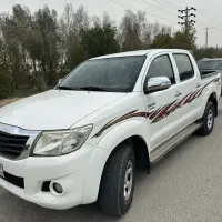 هایلوکس۲۰۱۴بلند بنزینی بدون رنگ