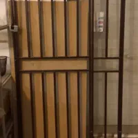 محافظ درب آپارتمان