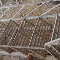 راه پله آهن و تانکر