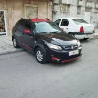 کوییک ۱۴۰۰ قرمز مشکی