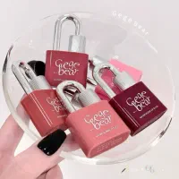 رژ لب مات طرح قفل