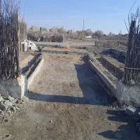 باغچه ۱۰۰ متری،فاصله تا خیابان اصلی ۱۰۰ متر