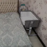 تخت کنار مادر حالت ثابت و گهواره ای
