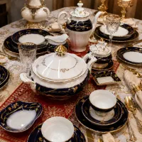 دو سرویس چینی ۱۲ نفره و ۱۸ نفره