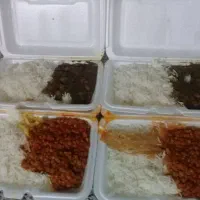 تهیه غذا و چلوخورشتی سید.