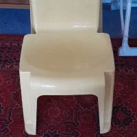 صندلی پلاستیکی