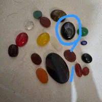 تعدادی نگین ...