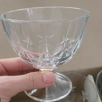 بستنی خوری پایه دار