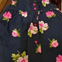 تعداد زیادی لباس دخترانه نو و در حد نو