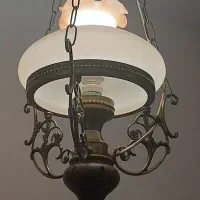 لوستر ساعت دیواری  تابلو نقاشی آنتیک  میز وسط
