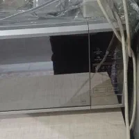 ماکروفر مارک ال جی نو وسالم بدون هیچ ایرادی.