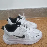 کتونی بچگانه