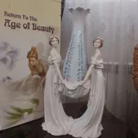 مجسمه وگلدان چینی