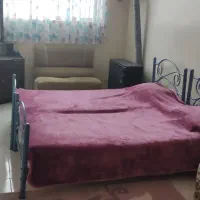 ۲ عددتخت یک نفره با پایه آهنی و تشک خوشخواب