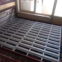 تخت دونفره فلزی
