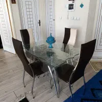 میز ناهارخوری در حد نو
