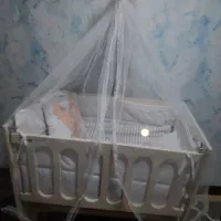 گهواره کنار مادر (نوزادی)