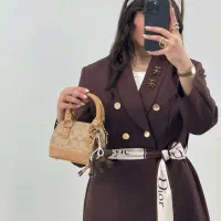 مانتو دیور رنگ قهوه ای سایز38نو
