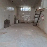 مغازه ۱۰۰ متری