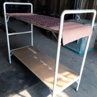 تخت دو طبقه