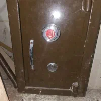 گاوصندوق قدیمی تک کلیده