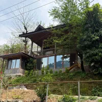 اجاره-کلبه-چوبی-فوتبال-دستی-تراس-F105