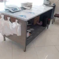 میز تمام استیل واقعاً در حد نو