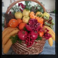 سبد حصیری-گلدان سفالی سفید