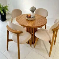 میز نهار خوری رافائل