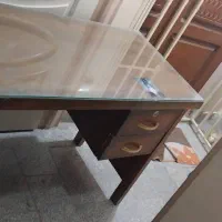 میز تحریر کار و مطالعه