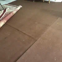 موکت قهوه ای  در حد نوی نو